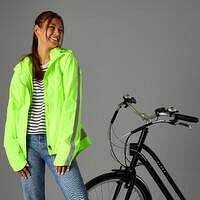 BTWIN Dámska mestská cyklistická bunda do dažďa 500 reflexná žltá, certifikovaná OOP ZELENÁ M